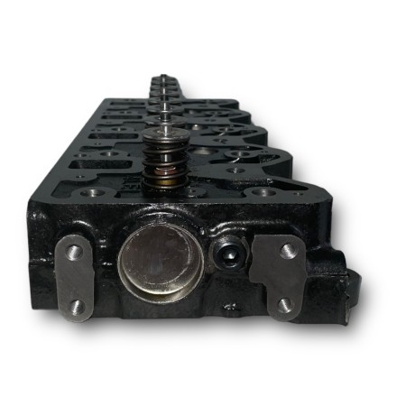 Isuzu 4LE1 Cylinder Head with Valves