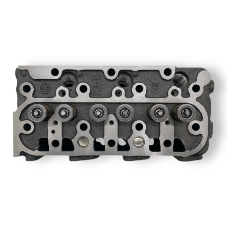 Kubota D1005 cylinder head with valves