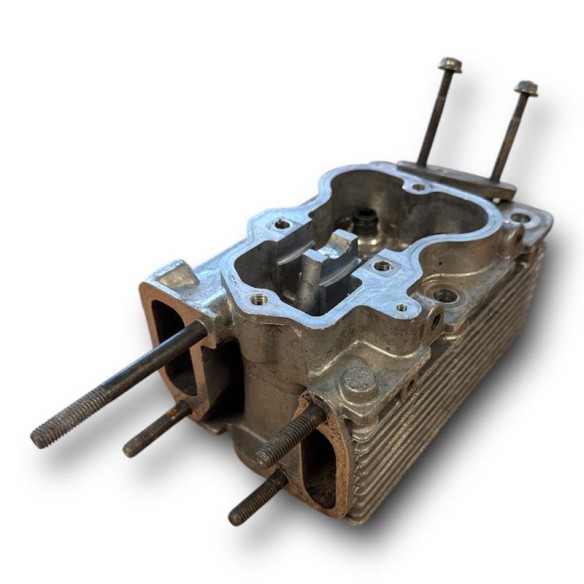 Lombardini cylinder head 9LD, 11LD (Injector 2 studs