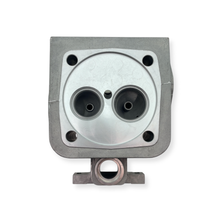 Culasse avec soupapes 4LD640, 4LD705, 4LD820